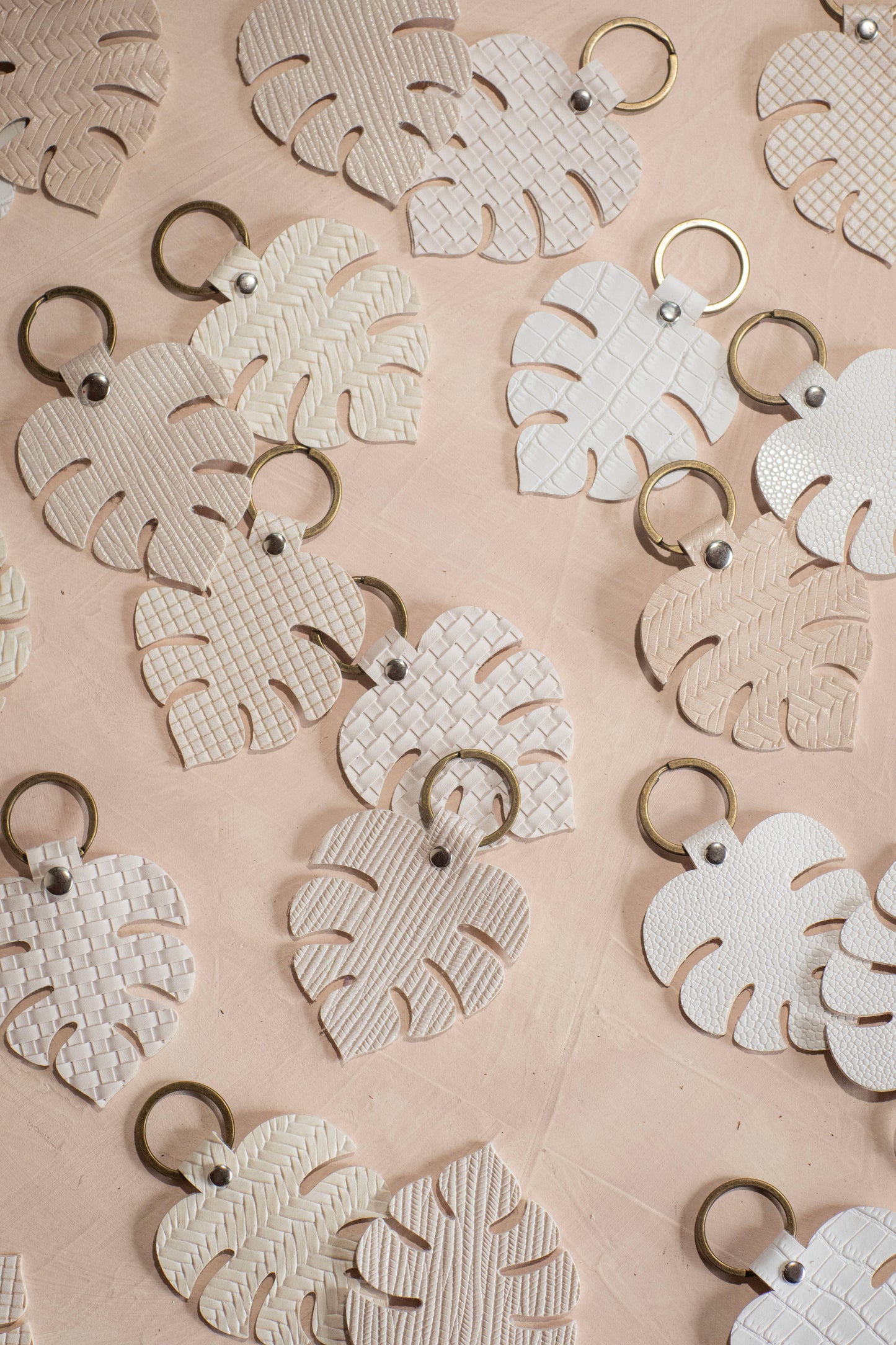 Monstera Deliciosa Keychain