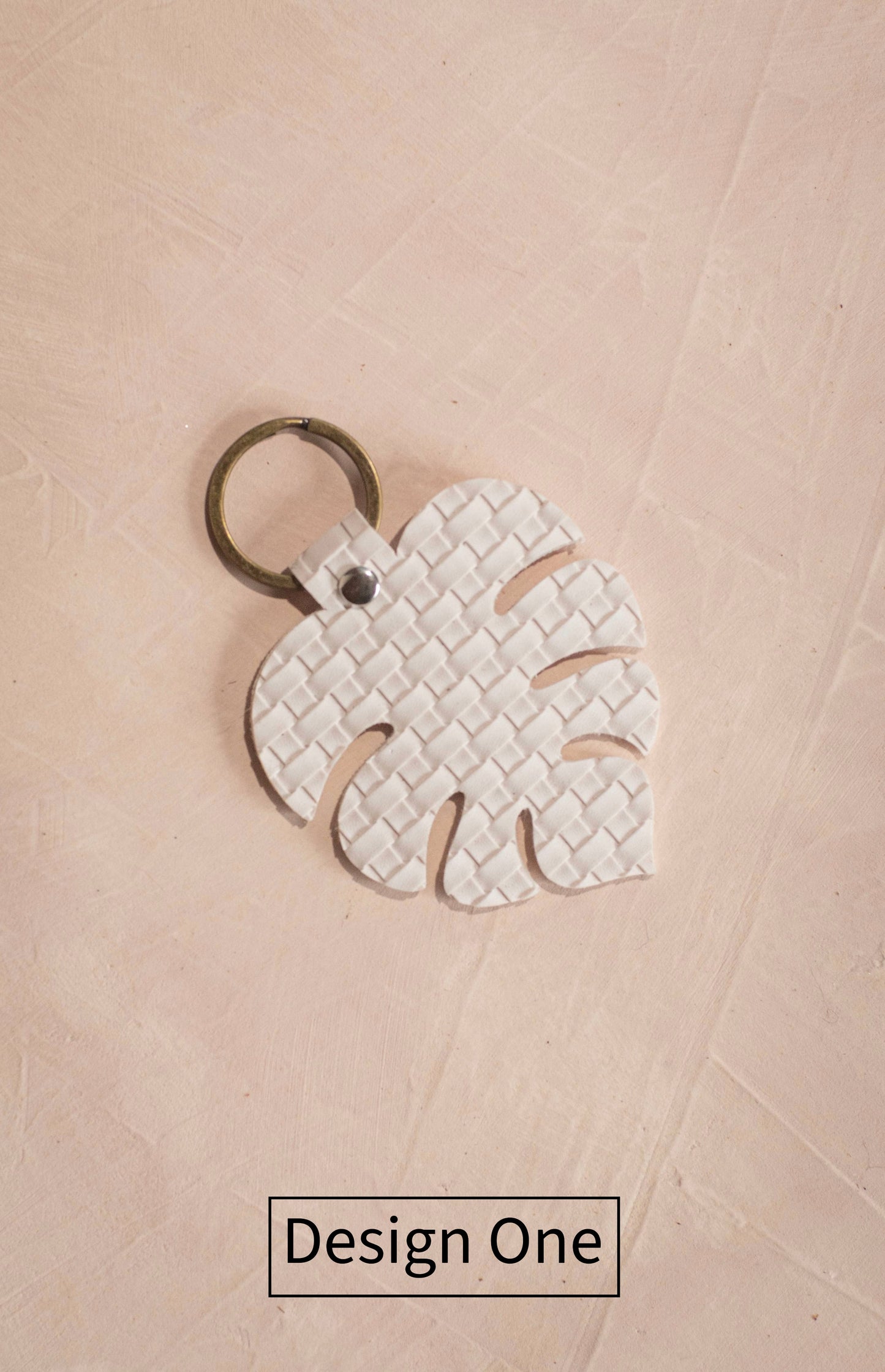 Monstera Deliciosa Keychain