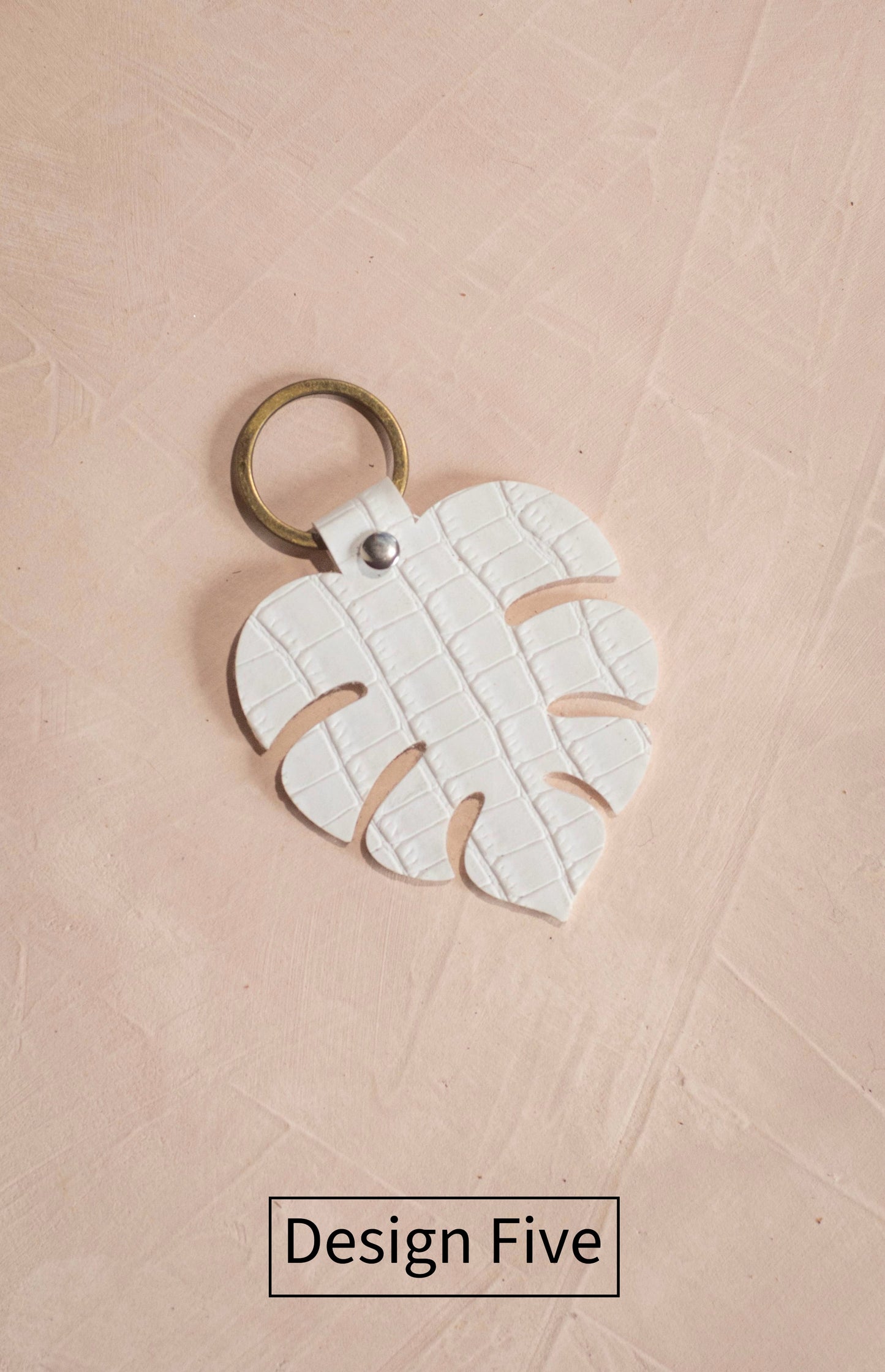 Monstera Deliciosa Keychain