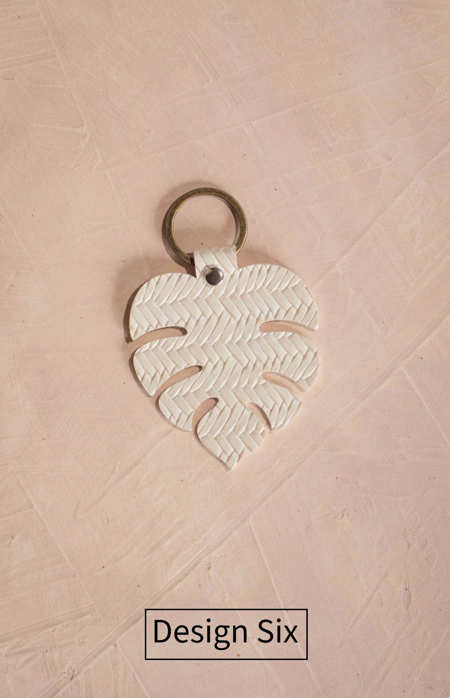 Monstera Deliciosa Keychain